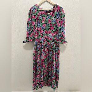 Lisa II vintage gorgeous floral dress 14